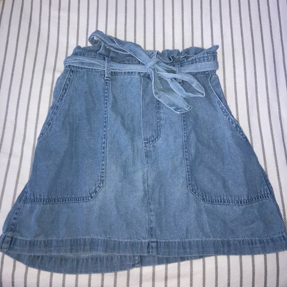 Paper Bag American Eagle Skirt. Size small